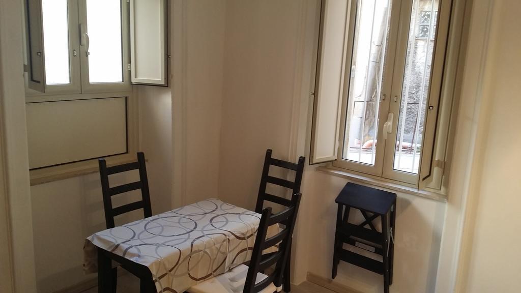 דירות סירקוזה Casa Del Carmine חדר תמונה