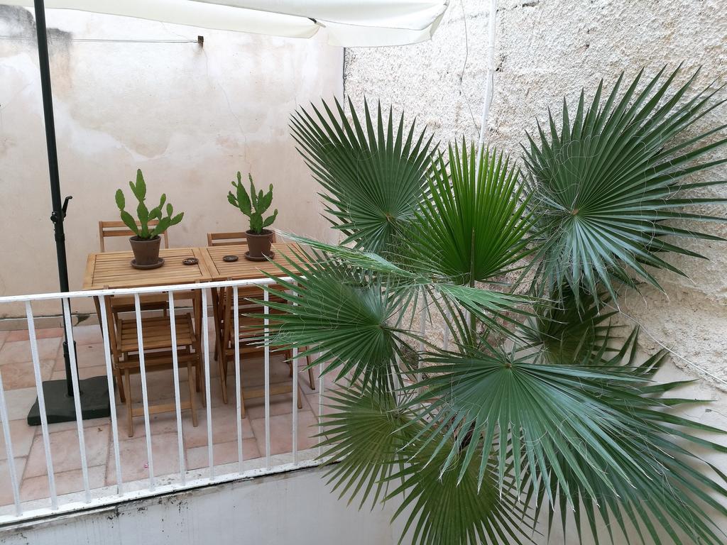 דירות סירקוזה Casa Del Carmine מראה חיצוני תמונה